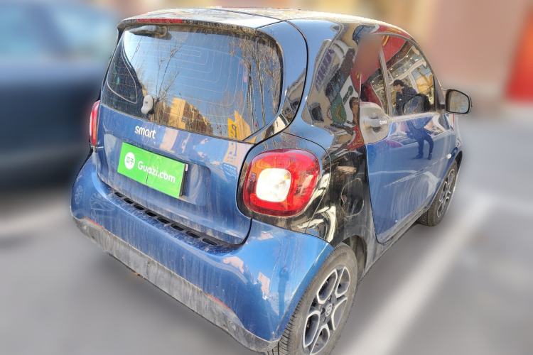 Used smart fortwo 2016 0.9T 66kW Hardtop Pioneer Edition
