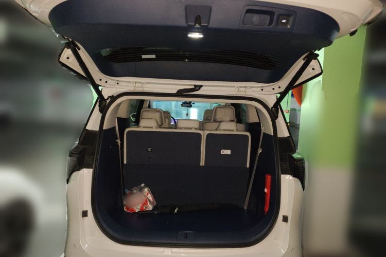 Used Buick GL8 New Energy 2024 Lu Zun Luxury Edition 7-Seater Trunk