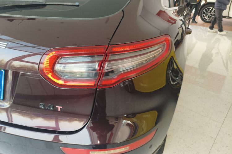 Used Zotye SR9 2017 2.0T Automatic Ultimate Dream Edition
