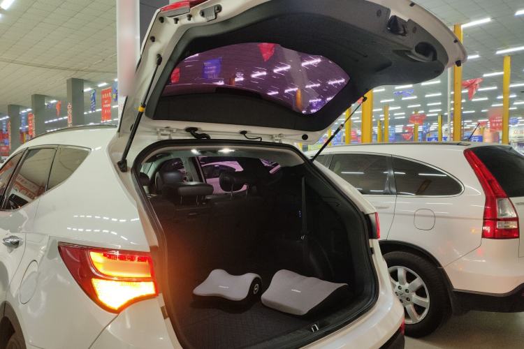 Used Hyundai Santa Fe 2013 2.0T Automatic All-Wheel Drive Top Trim