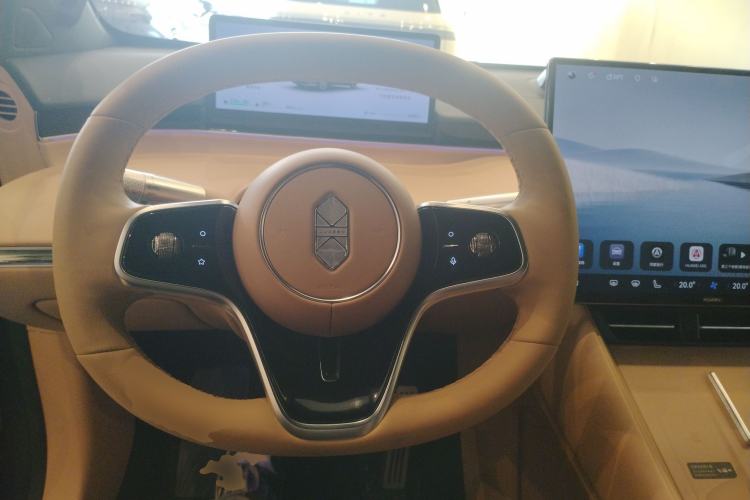 Used Hima Luxeed R7 2026 Model Range-Extending Ultra Steering Wheel