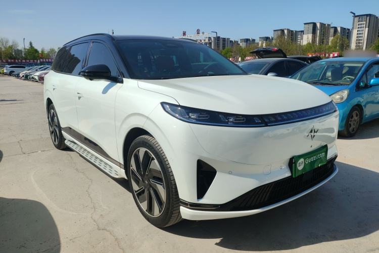 Used Dongfeng eπ eπ008 2025 210 Ultra Range-Extended Version 5 Seats
