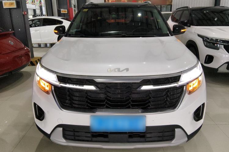 Used Kia Seltos 2023 1.5L CVT Luxury Edition Front
