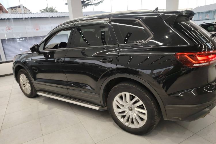 Used Volkswagen Touareg 2020 2.0 TSI RuiShang Edition China VI Standard
