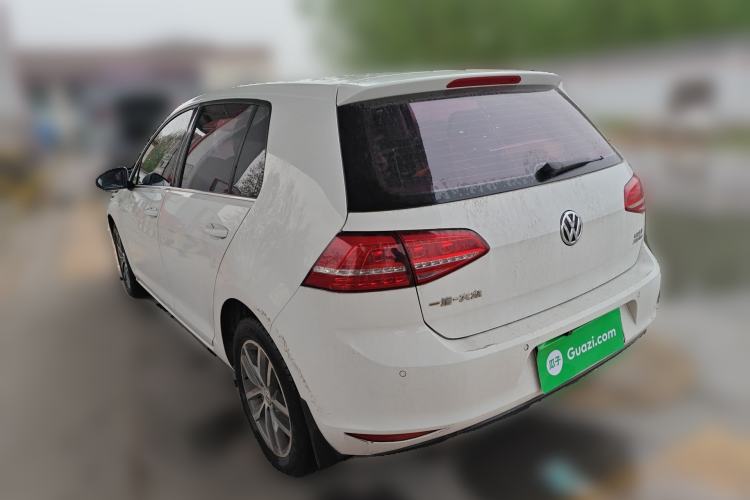 Used Volkswagen Golf 2016 230TSI Automatic Luxury Version
