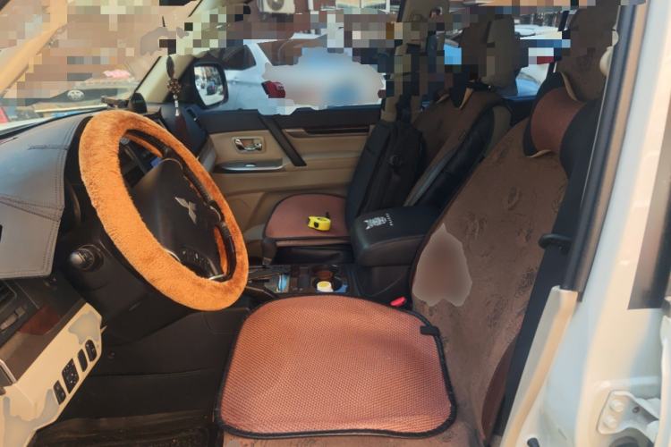 Used Mitsubishi Pajero 