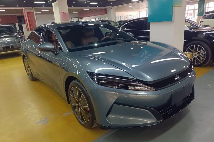 Used BYD Han L 2025 EV 701 km LiDAR Flagship Edition Front Right 45 Deg