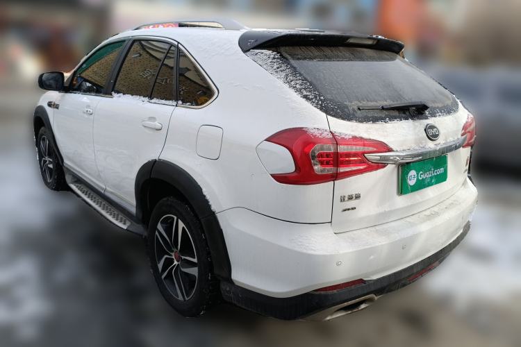 Used BYD Tang New Energy 2015 2.0T Four-Wheel-Drive Flagship Model