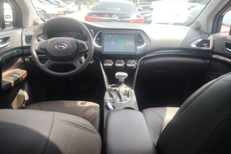 Used GAC Trumpchi GS4 2017 235T Automatic Two-Wheel Drive Elite Edition Center Console