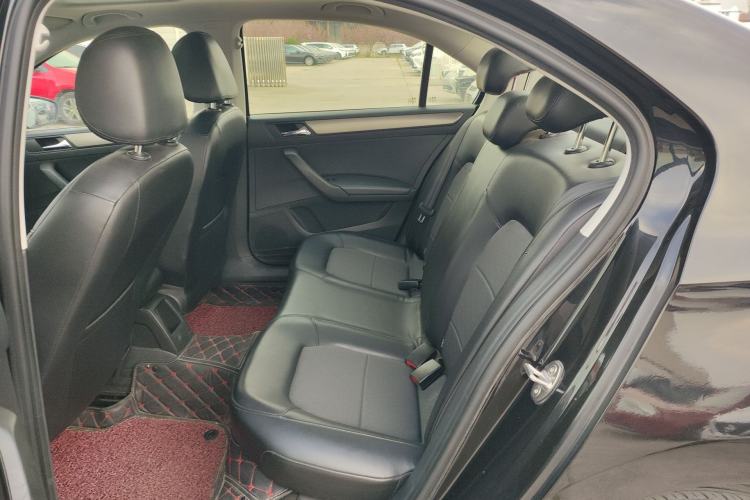 Used Volkswagen Santana 2015 1.6L Manual Comfort Edition Left Rear Seat