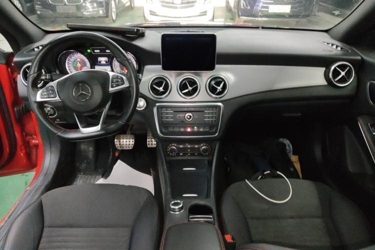 Used Mercedes-Benz CLA 2015 CLA 220 4MATIC

