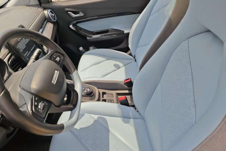 Used Chery New Energy Little Ant 2022 Sweet Pink Edition Full-Sugar Version 3-Cell Lithium 30kW 301km