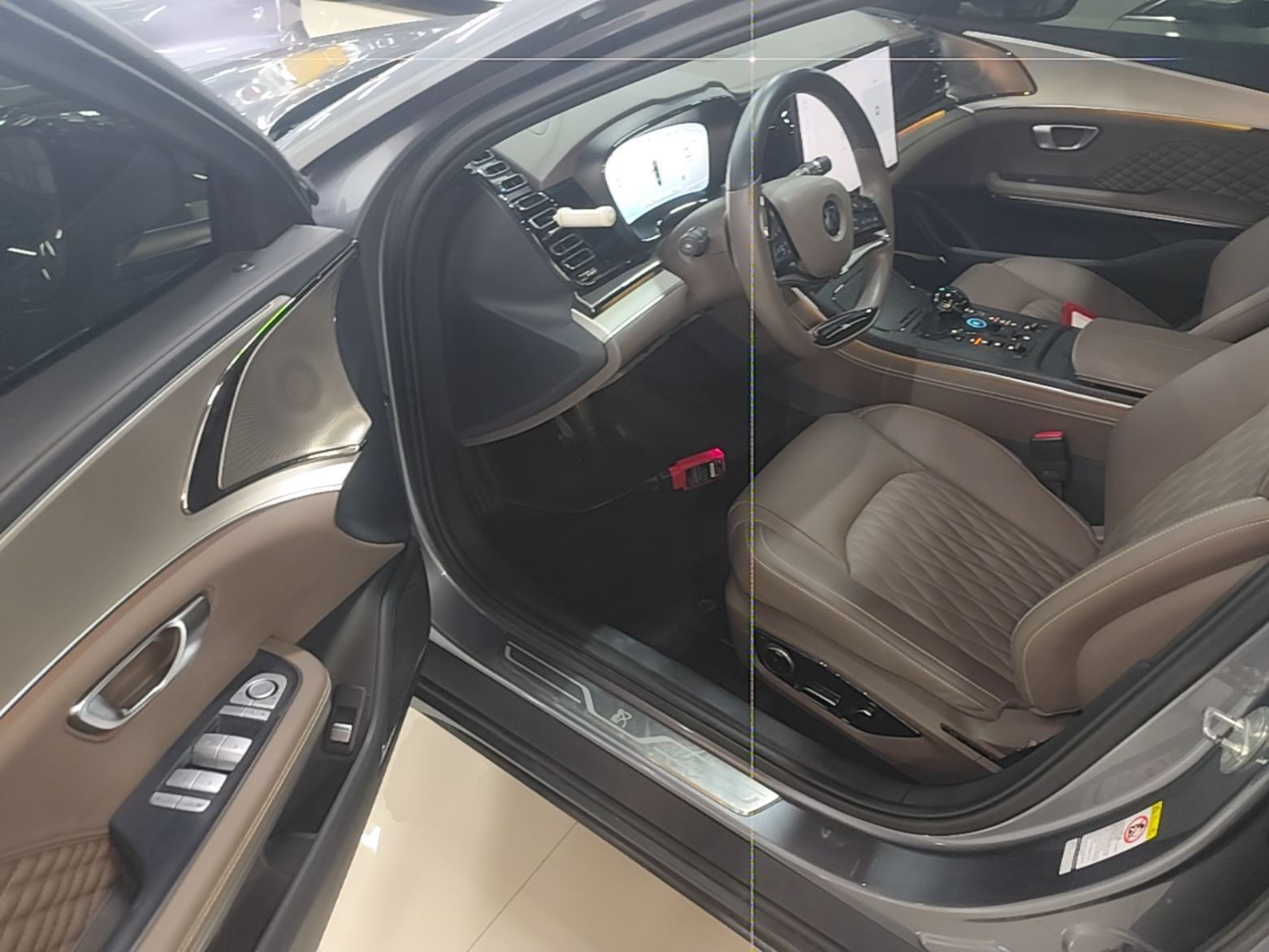 BYD Han 2023 EV Champion Edition 506KM Front-Wheel-Drive Premium Model — снимка 18