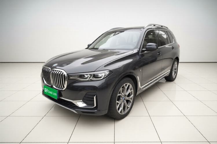 Used BMW X7 2019 xDrive40i Luxury Package with Leading Features