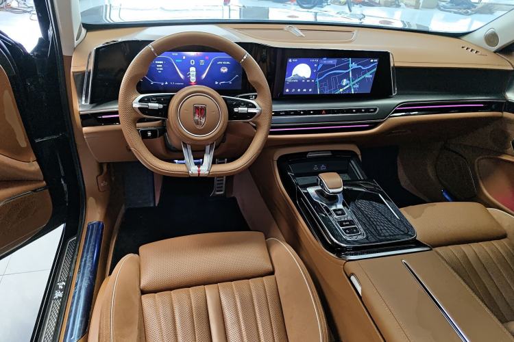 Used Hongqi H9 2024 2.0T Qixiang Private Style Edition
