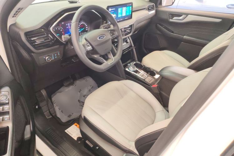 Used Ford Escape 2024 EcoBoost 245 Two-Wheel-Drive Comfort Edition
