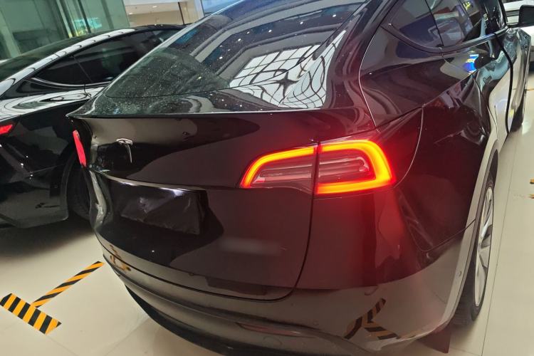 Used Tesla Model Y 2022 Rear-Wheel-Drive Version

