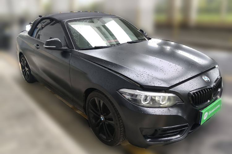 Used BMW 2 Series 2019 225i Convertible Coupe Sports Design Package Front Right 45 Deg