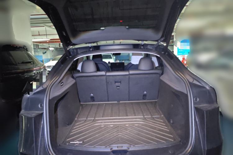 Used Tesla Model Y 2025 Long-Range All-Wheel Drive First Edition