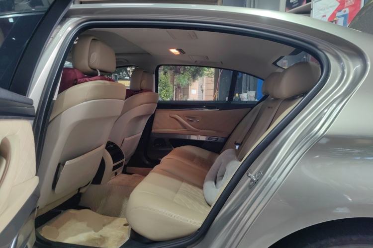 Used BMW 5 Series 2011 528Li Leading Model