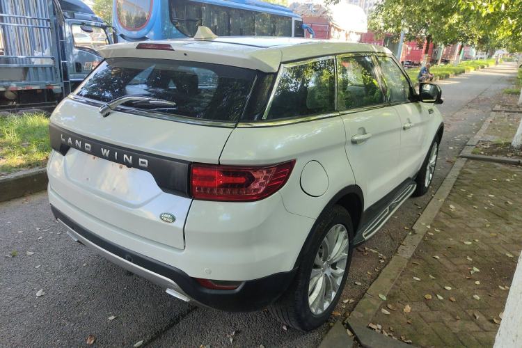 Used Land X7 2016 2.0T Panoramic Prestige Edition
