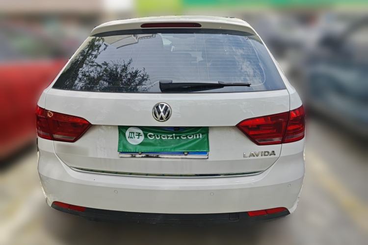 Used Volkswagen Gran Lavida 2013 1.6L Manual Comfort Model Rear