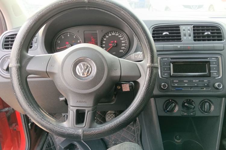 Used Volkswagen Polo 2013 1.4L Manual Fashion Edition