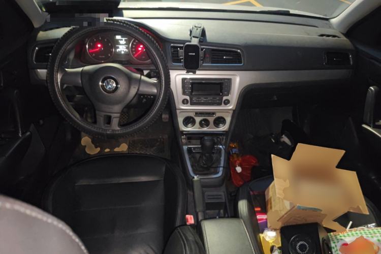 Used Volkswagen Lavida 2013 Restyled Classic 1.6L Manual Comfort Edition
