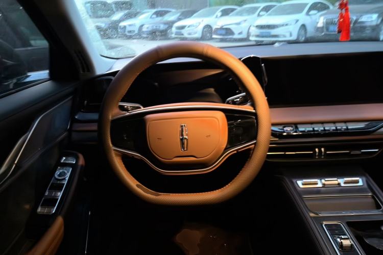 Used Lincoln Z 2024 2.0T Two-Wheel Drive Luxury Hybrid Version Steering Wheel