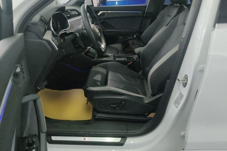 Used Audi Q3 2024 40 TFSI Fashion Dynamic Model