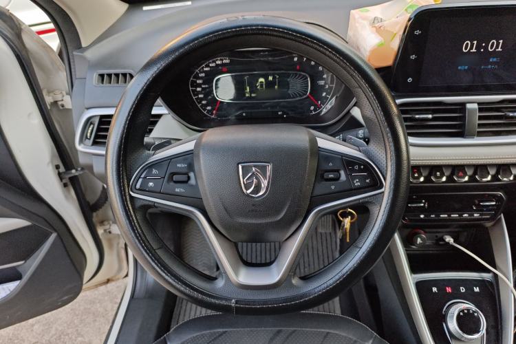 Used Baojun 510 2017 1.5L Automatic Fashion Model
