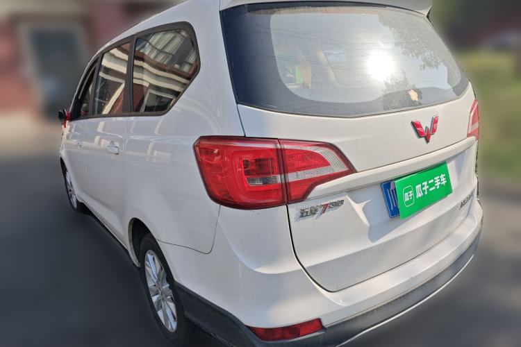 Used Wuling 730 2020 Commercial Vehicle 1.5L Manual Value Edition 7 Seats
