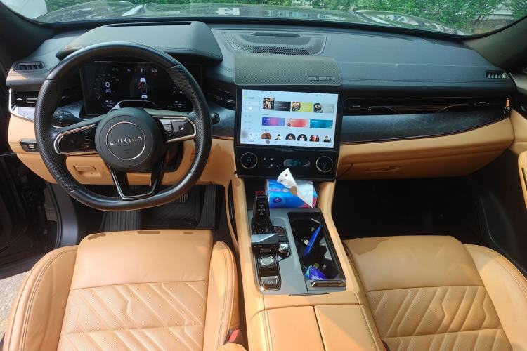 Used Lynk & Co 09 EM-P 2021 2.0T PHEV Halo Six-Seater
