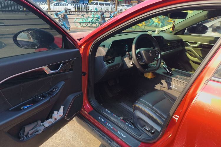 Used Bestune B70S 2022 2.0T War God King