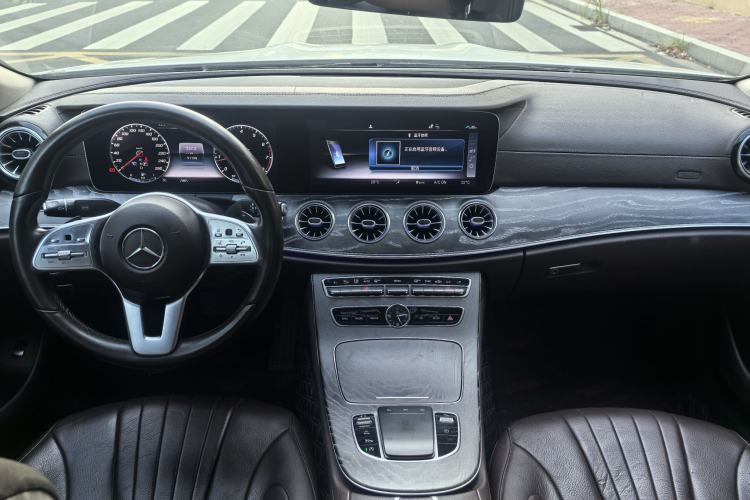 Used Mercedes-Benz CLS 2020 CLS 300 Luxury Model
