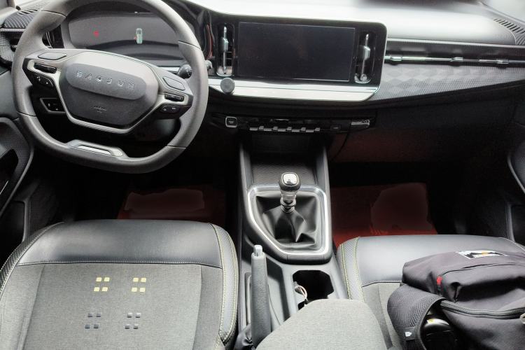 Used Baojun RM-5 2019 1.5T Manual Elite Version with 24-Hour Online Service 7 Seats