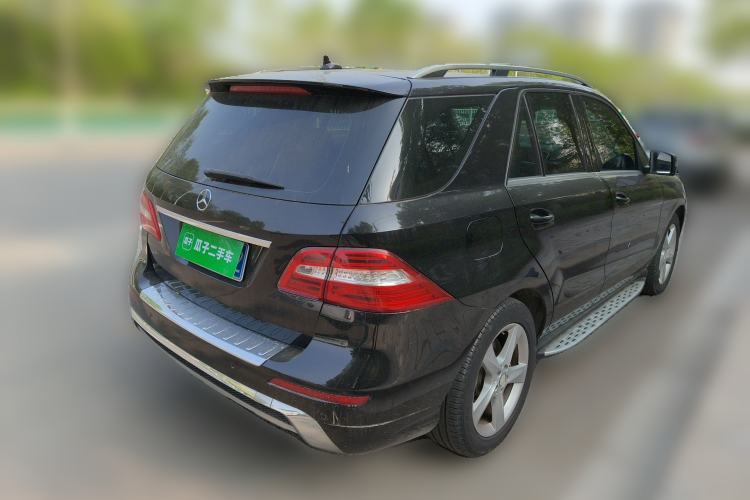 Used Mercedes-Benz M-Class 2012 ML 350 Sport Edition Rear Right 45 Deg