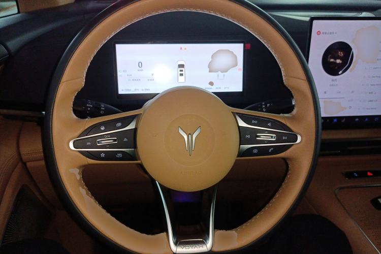 Used VOYAH Dream 2025 PHEV Four-Wheel-Drive Flagship Kunpeng Edition
