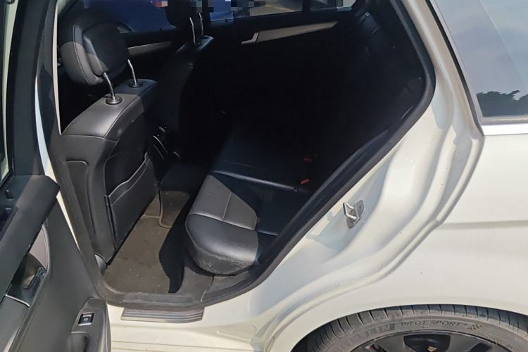 Used Mercedes-Benz C-Class 2011 C 200 Fashion Travel Edition
