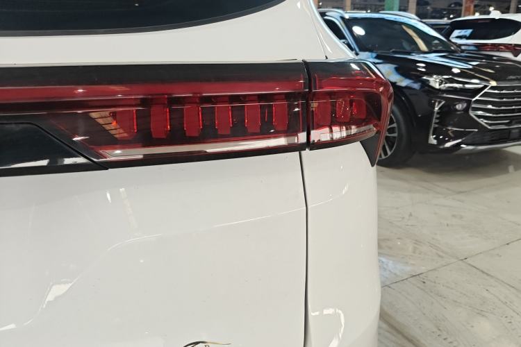 Used JETOUR X70 PLUS 2021 1.5T DCT Mountain 7-Seater
