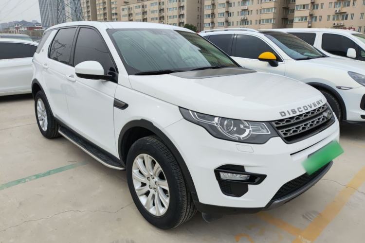 Used Land Rover Discovery Sport 2019 240 PS SE Version China VI Standard Front Right 45 Deg