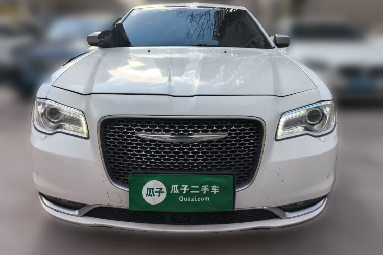 Used Chrysler 300C 2016 3.0L Supreme Edition
