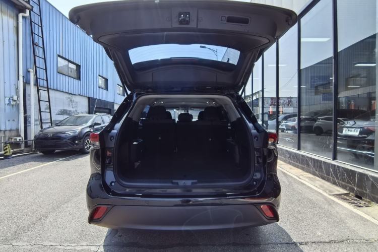 Used Toyota Highlander 2022 Dual-Engine 2.5L Two-Wheel Drive Elite Edition 5 Seats