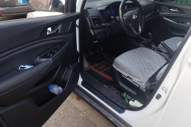 Used CHANGAN OSHAN A800 2017 1.6L Manual Comfort Model
