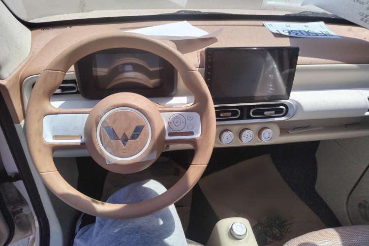 Used Wuling Hongguang MINIEV 2024 3rd Generation 215km Youth Edition