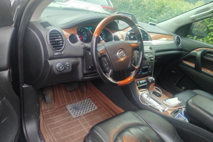 Used Buick Enclave 2013 3.6L Two-Wheel-Drive Elegance Edition
