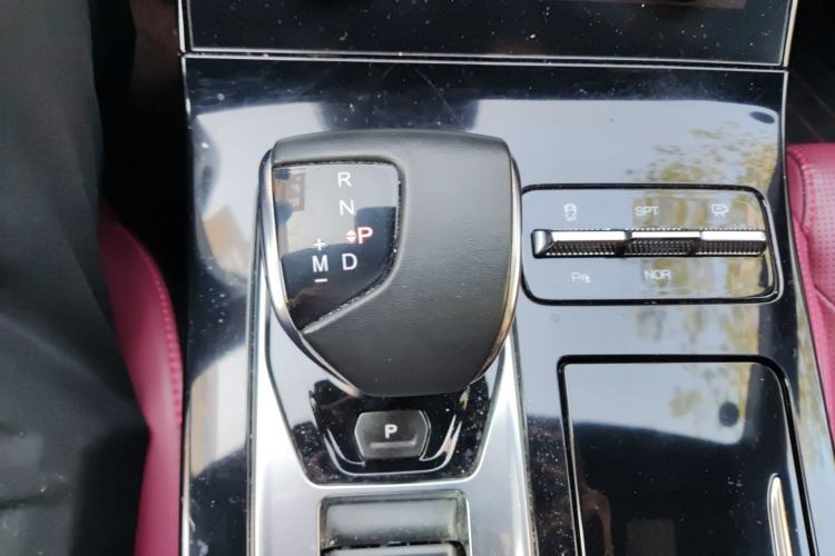 Used JETOUR X70 PLUS 2021 1.6T DCT Pro 7-seater
