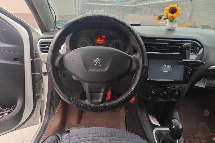 Used Peugeot 301 2014 1.6L Manual Comfort Edition
