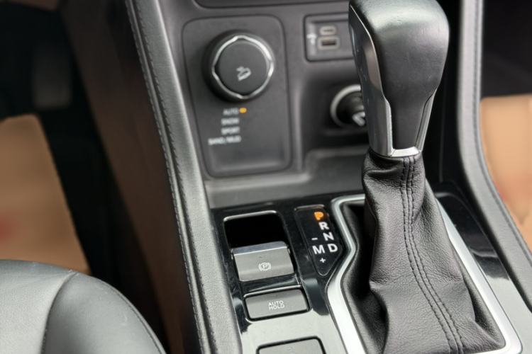 Used Jeep Grand Commander 2018 2.0T Four-Wheel Drive Enjoyment Version China V
