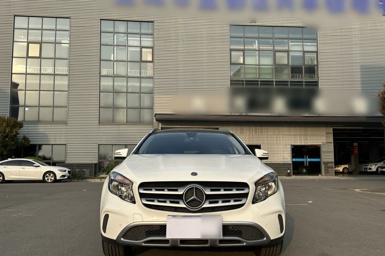 Used Mercedes-Benz GLA 2018 GLA 200 Sport Edition Exterior 4